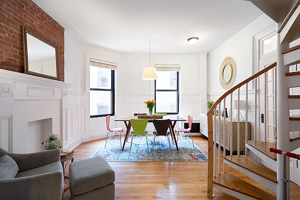Sold by Compass | media 7
