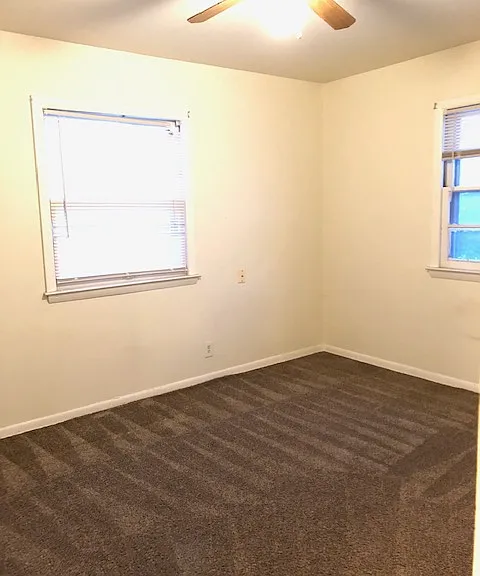 5530-40 N 50th St #27 — Photo 6