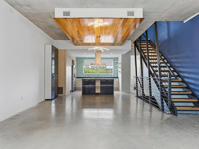 2301 S 5th St #24 — Photo 16