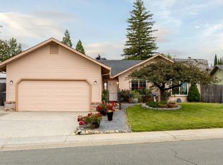 140 Castlemont Dr, Grass Valley, CA