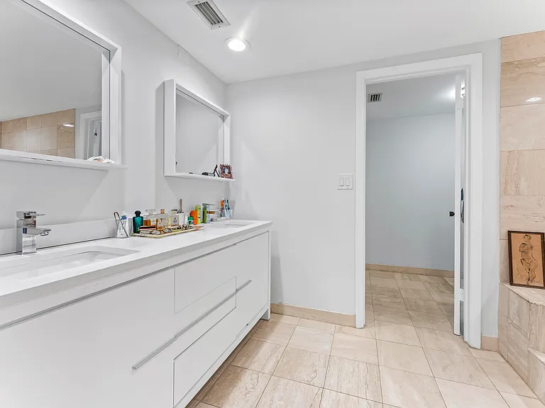 2155 S Ocean Blvd #11 — Photo 17