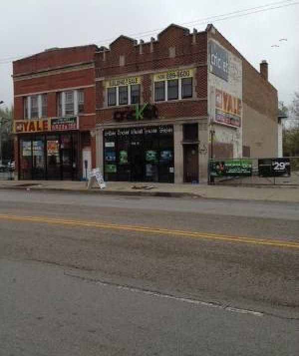 2nd image of 3337 W 63rd St