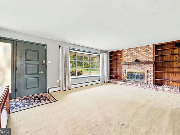 4th image of 151 Axehandle Rd