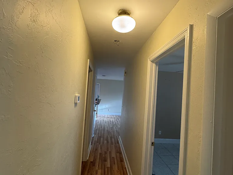 19145 Miami Blvd — Photo 2