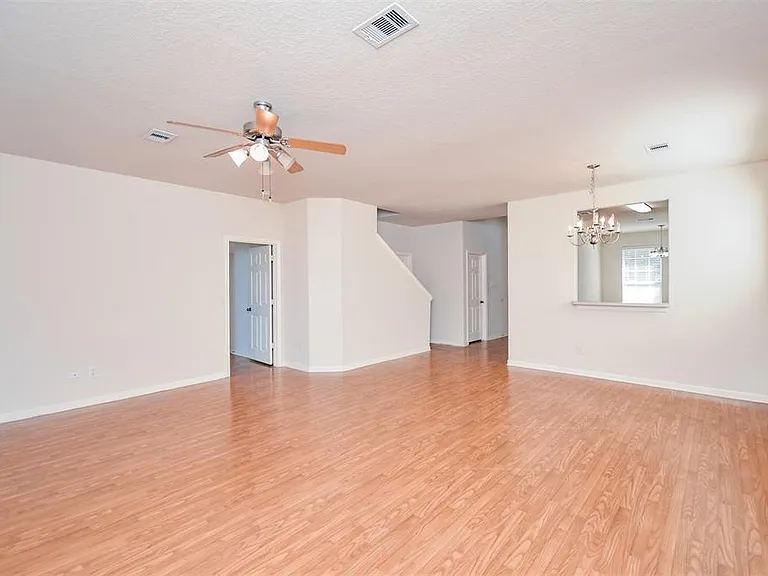 974 Oak Glen Dr — Photo 6
