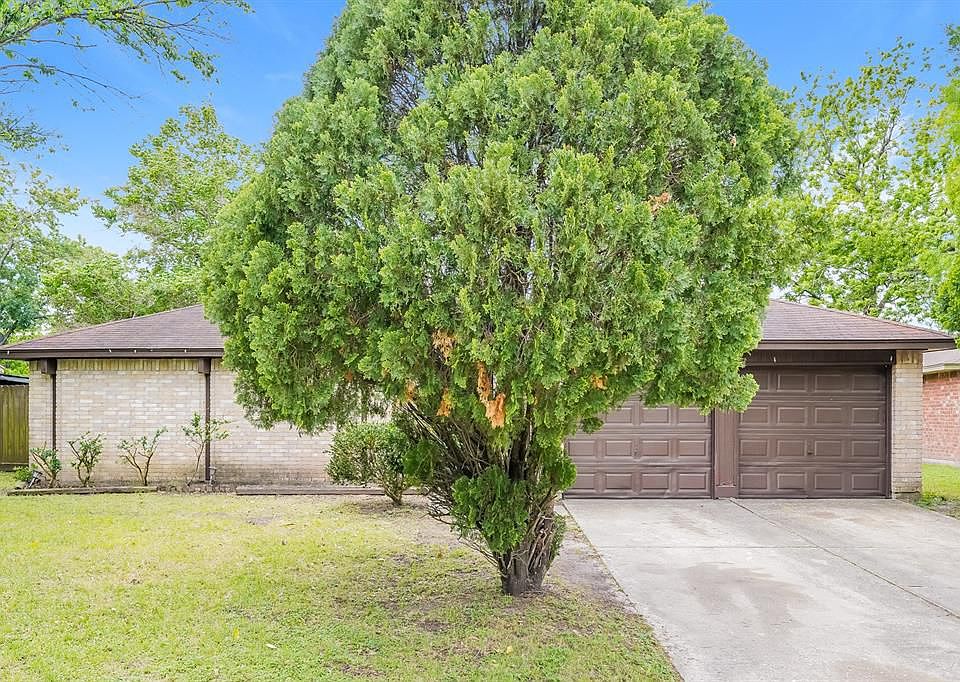 1st image of 14147 Magnolia Springs Dr