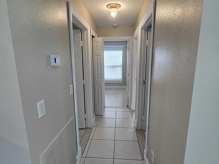 2026 SW Cranberry St — Photo 10