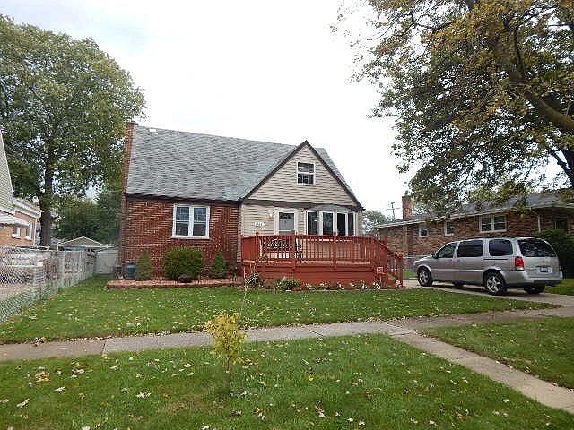 1st image of 17551 Lorenz Ave