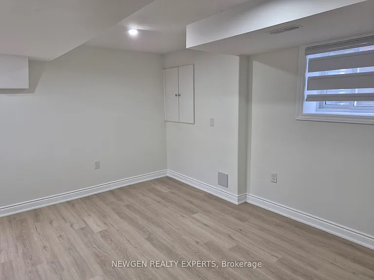 2878 Rainwater Dr #LEGAL BASEMENT — Photo 6