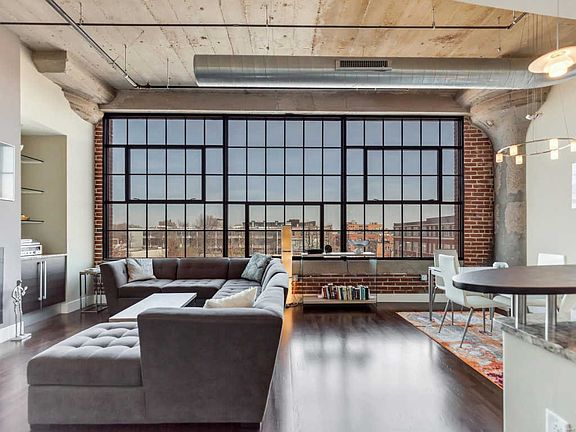 2nd image of 4100 Forest Park Ave #309