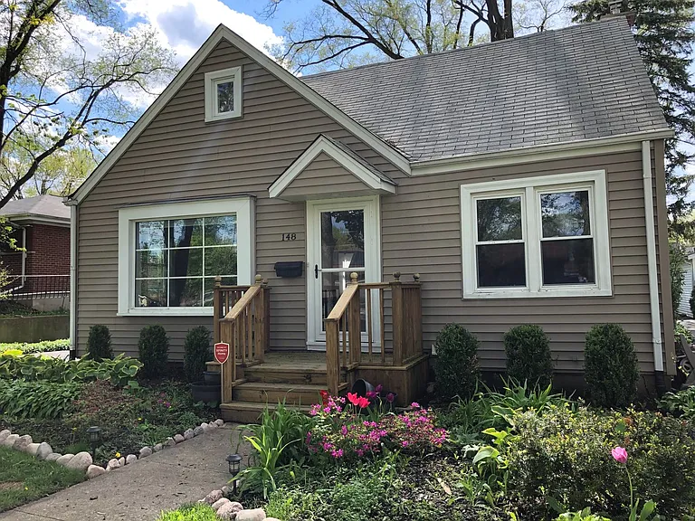 148 S Cedar St — Photo 25
