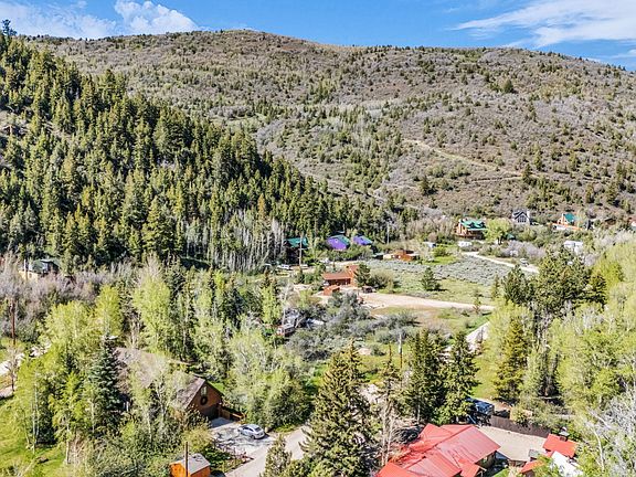 3rd image of 3770 Beaver Creek Rd