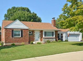 1237 Culverhill Dr, Saint Louis, MO 63119