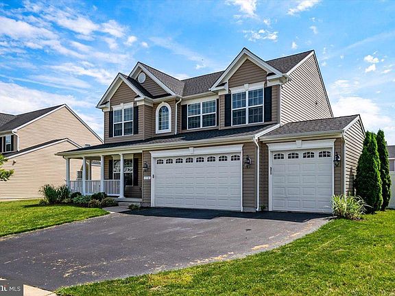 3rd image of 138 Long Creek Way
