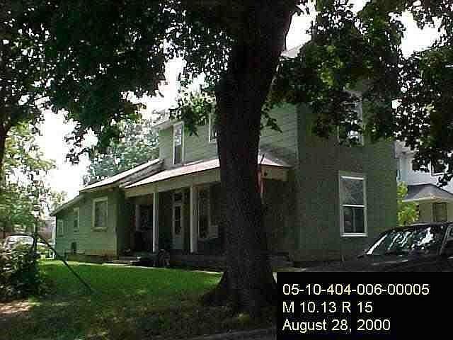 2nd image of 527 W Kickapoo St