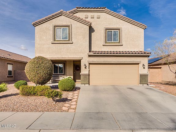 3rd image of 9136 W Blue Saguaro St