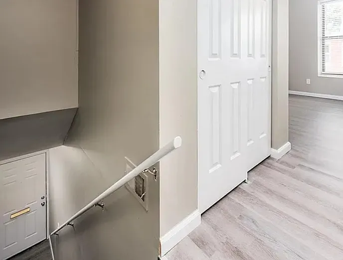 2 bed, 1024 sqft, $1,950 — Photo 4