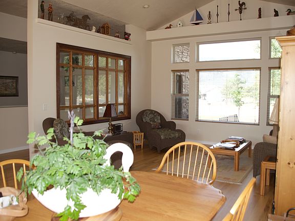 2nd image of 3674 N Willowbrooke Ln