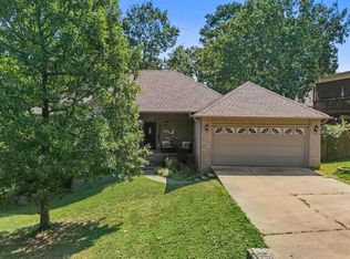 4 Snow Mass Cv, Maumelle, AR 72113