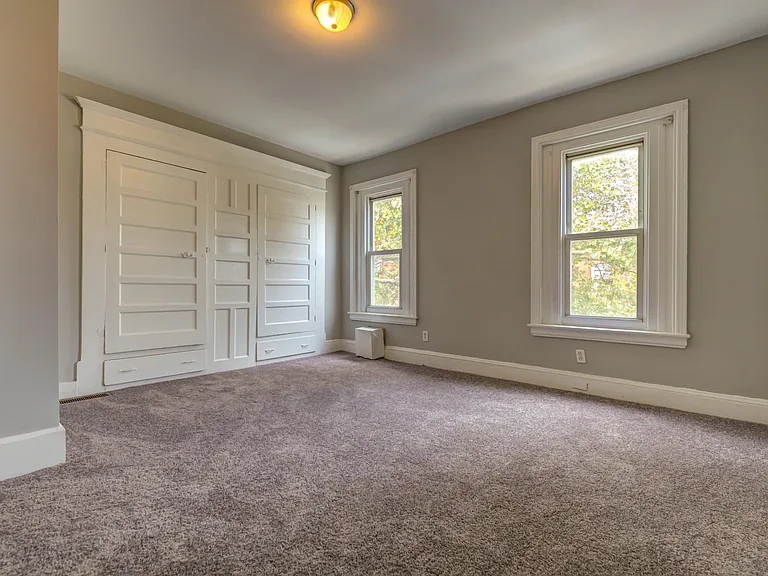 327 N Preston St #2 — Photo 8
