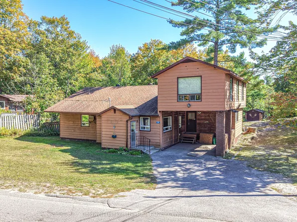 115 Jones Rd, Gravenhurst, ON P1P 1M8