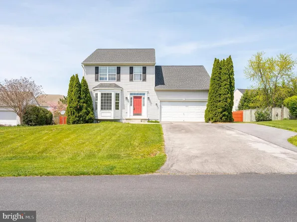 58 Pelham Ln, Charles Town, WV 25414