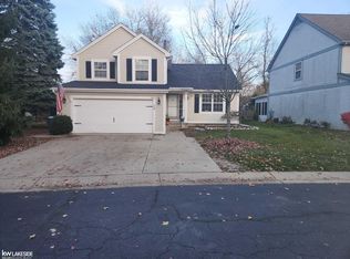 6916 Tangle Wood, Waterford, MI 48327