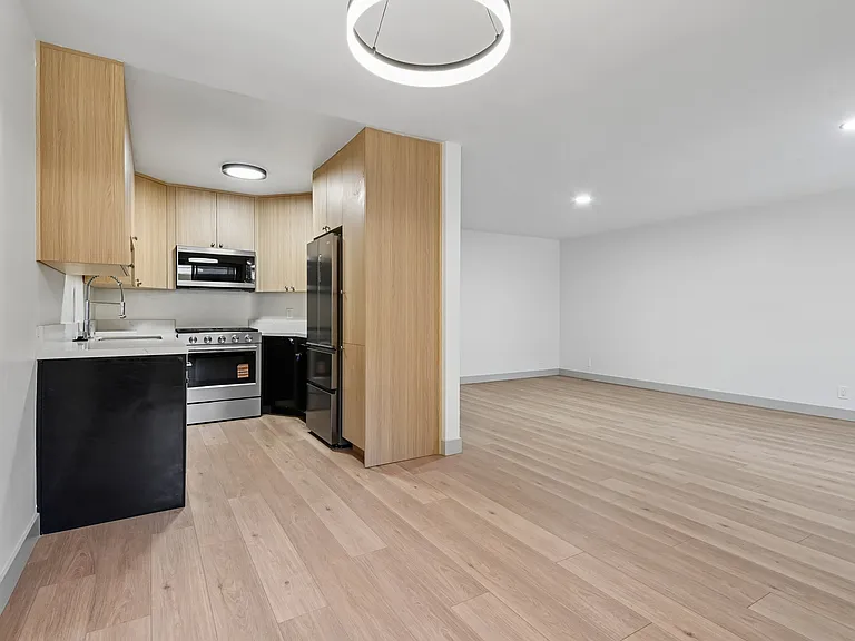 El Dorado - 1342 N. Fuller Avenue — Photo 23