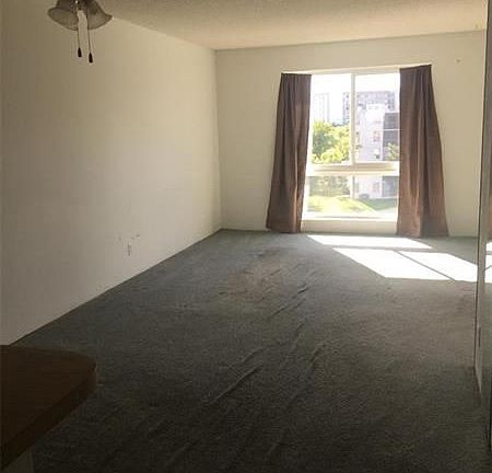 3rd image of 2108 S Cypress Bend Dr APT 509