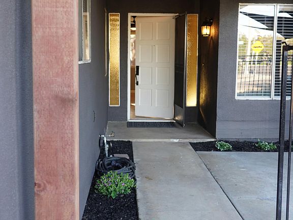 4th image of 1938 S San Joaquin Dr