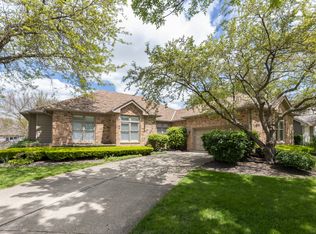 1437 Ambleside Cir, Naperville, IL 60540