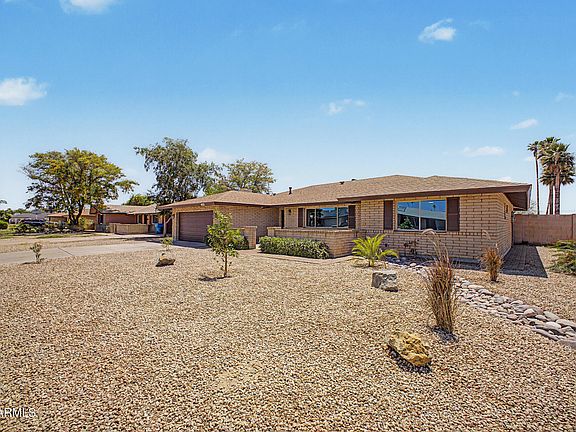 3rd image of 4037 W HAYWARD Avenue