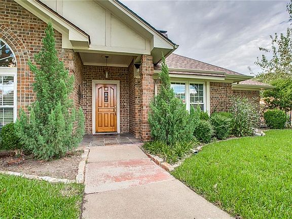 2nd image of 602 Shoreview Dr