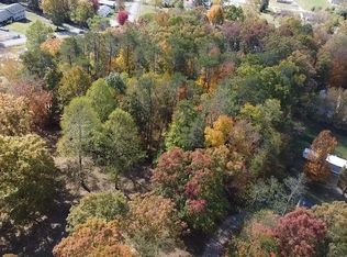 Bee Tree Dr, Peterstown, WV 24963