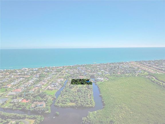 3rd image of 211 Crystal Bay Ln