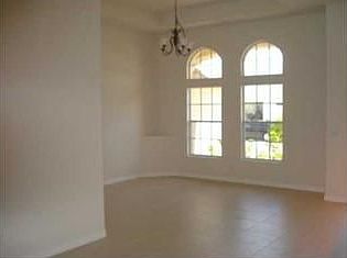 4th image of 860 Sarina Ter SW