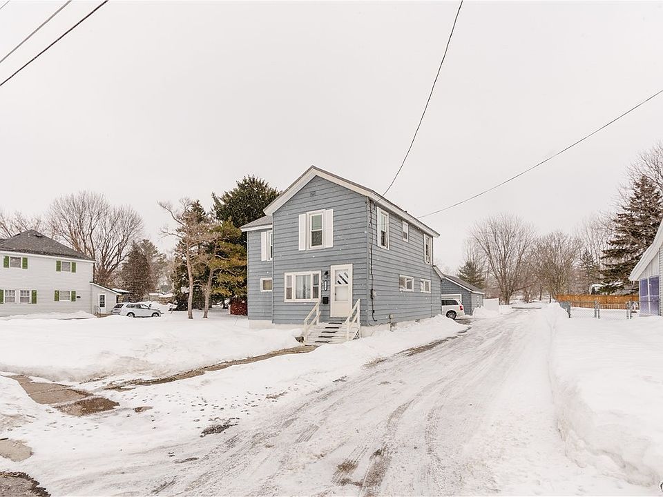 1st image of 158 Cedar St