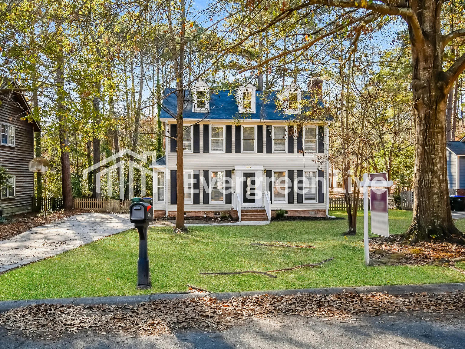 3 bed, 2.5 bath, 1574 sqft, $1,645 — Photo 1