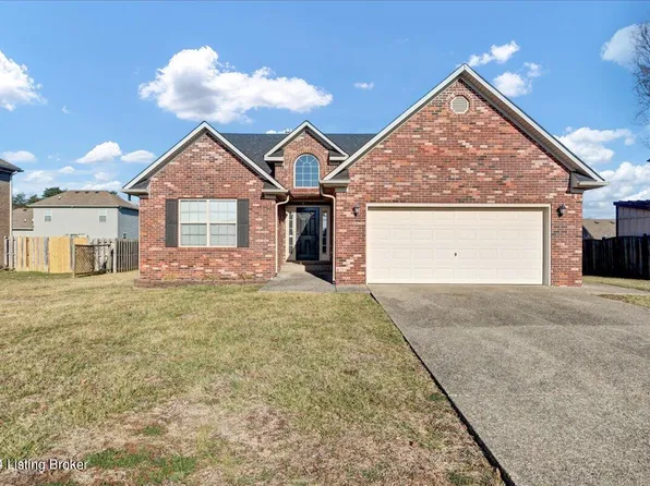 212 Halcomb Ct, Mount Washington, KY 40047