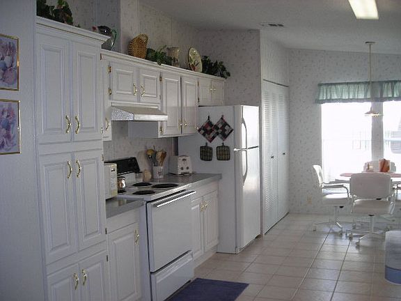2nd image of 510 Azalea Blossom Ct