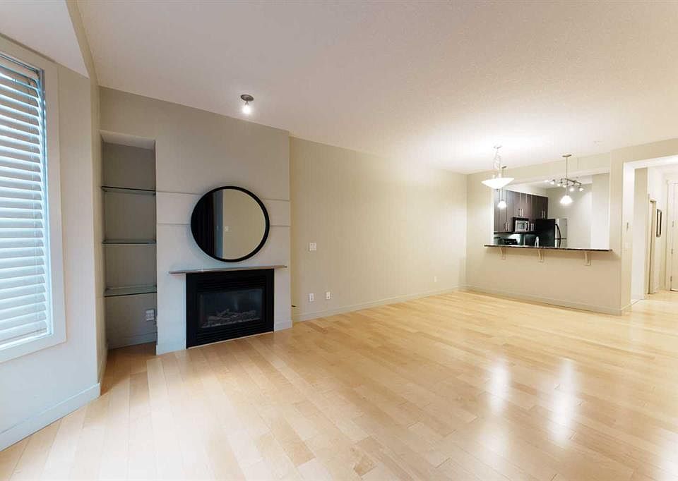 1st image of 830 E Centre Ave NE #204