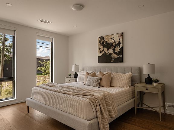 5th image of 546 Little Channing Way