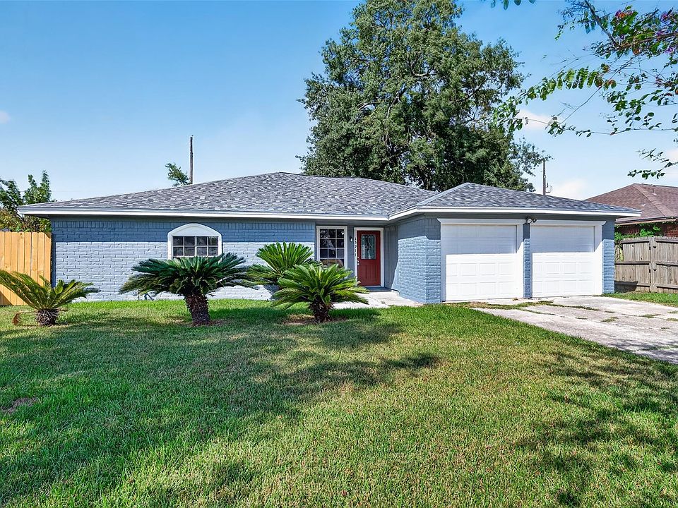 1st image of 15911 Dunman Ln