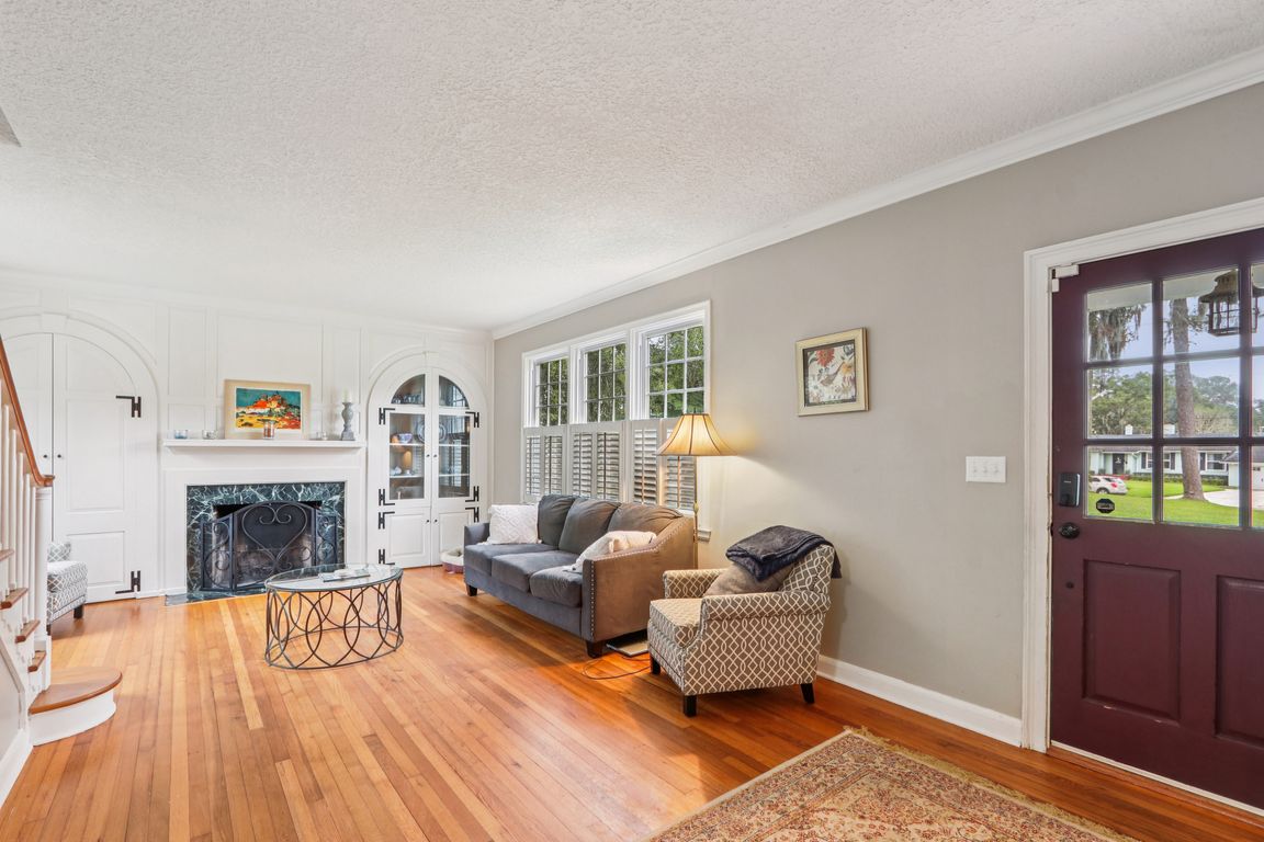 next background image