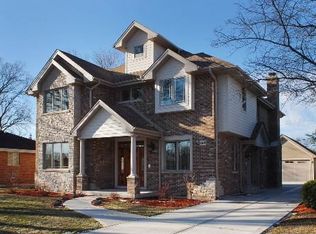 468 N Oak St, Elmhurst, IL 60126