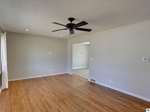 5th image of 2903 Greene Ave