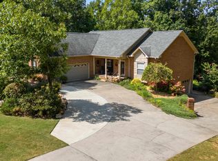 775 Lake Country Dr, Odenville, AL 35120