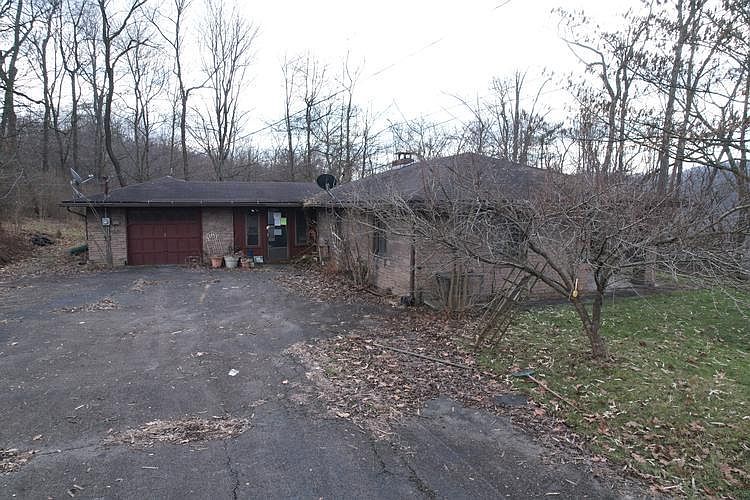 1120 Pleasant View Dr, Vandergrift, PA 15690 Zillow