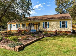 1027 Valley Dr, Graham, NC 27253