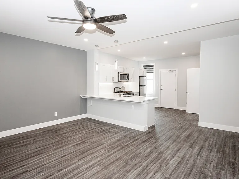 883 Grosvenor Ave #6 — Photo 29